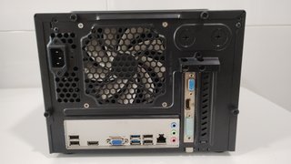 PC Compacto Mini-ITX - i5, 16GB RAM, SSD 250GB