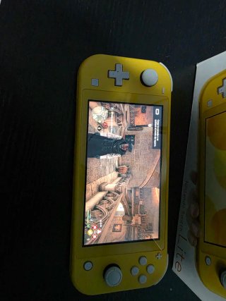 Nintendo Switch Lite Amarilla Vendo o Cambio