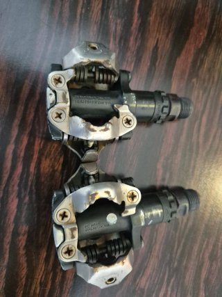 Pedales Automáticos Shimano PD-M520 SPD