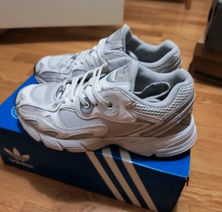 Zapatillas Adidas Astir W. Talla 38 2/3
