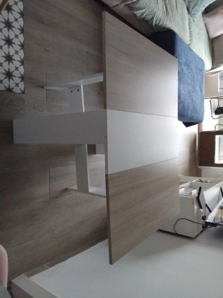 Mesa cuadrada plegable como nueva