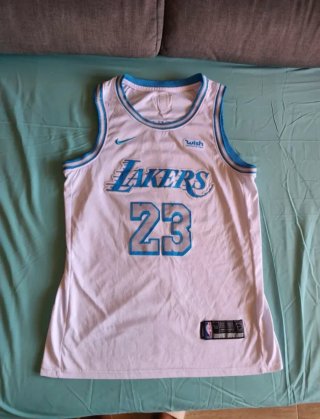 Camiseta LA Lakers LeBron James Nike