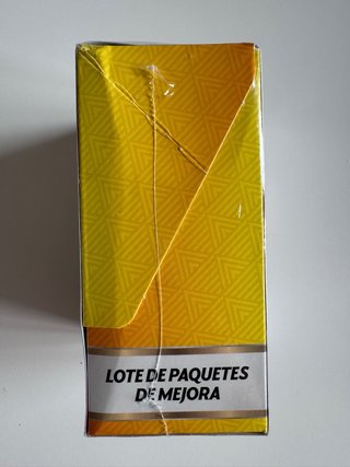 Pokémon Chispas Fulgurantes Caja 6 Sobres