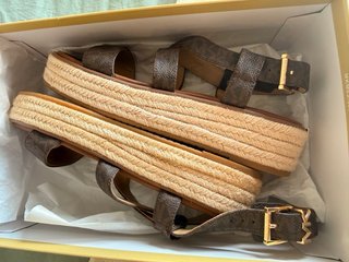 Sandalias Michael Kors Marrones