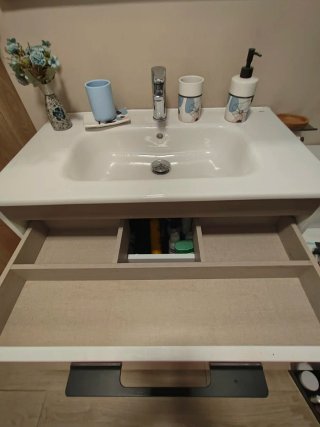 Mueble de baño con espejo