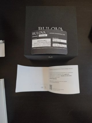 Reloj Bulova Surveyor Rojo