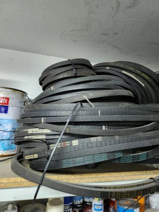 Lote de Correas de Transmisión Industriales
