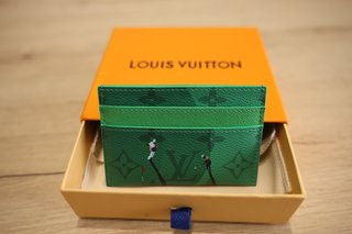 Tarjetero Louis Vuitton Verde Golf