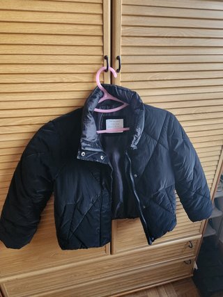 Abrigo acolchado niña Primark negro talla 7-8 años
