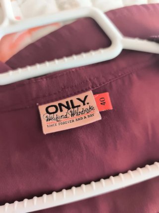 Blusa Morada ONLY