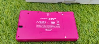 Nintendo DSi Fucsia + Cargador
