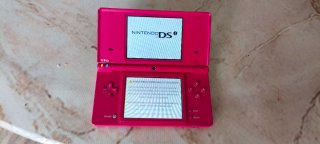 Nintendo DSi Fucsia + Cargador