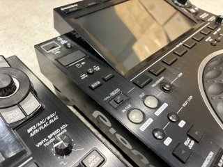 2x Pioneer DJ CDJ-3000 + Fligthcases