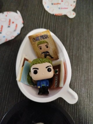 Funko Pop One Piece Kinder Joy Zoro