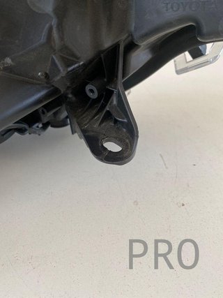 Faro Toyota rav4 usado