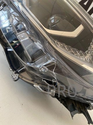 Faro Toyota rav4 usado