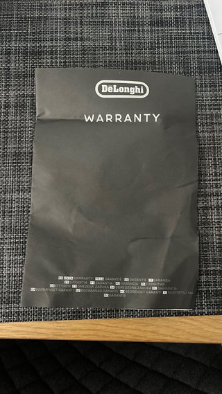 Cafetera Nespresso De’Longhi Vertuo Pop Negra