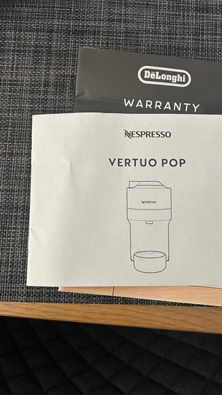 Cafetera Nespresso De’Longhi Vertuo Pop Negra