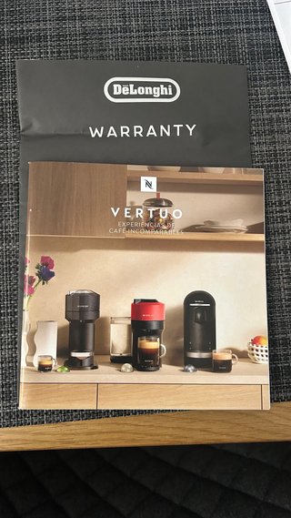Cafetera Nespresso De’Longhi Vertuo Pop Negra