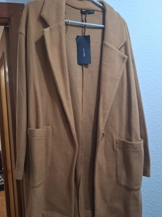 Abrigo largo camel Zara