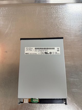 Disquetera 3.5 1.44MB IDE NEC
