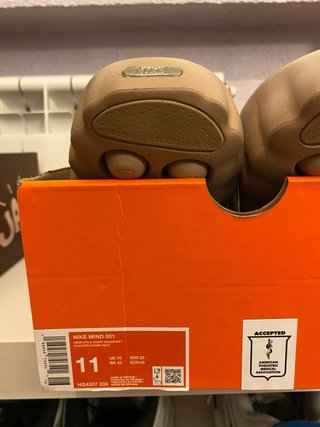 Nike Mind 001