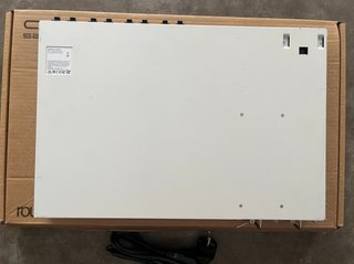 Router MikroTik CCR1072-1G-8S+ RouterOSL6