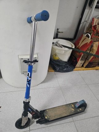 Patinete infantil azul