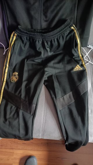 Chándal Real Madrid Adidas Negro y Dorado