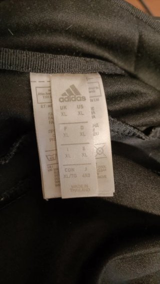 Chándal Real Madrid Adidas Negro y Dorado