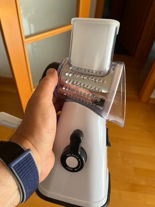 Rallador y rebanador de verduras multifuncional