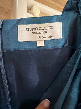 Vestido fiesta azul talla 42 pero da menos talla
