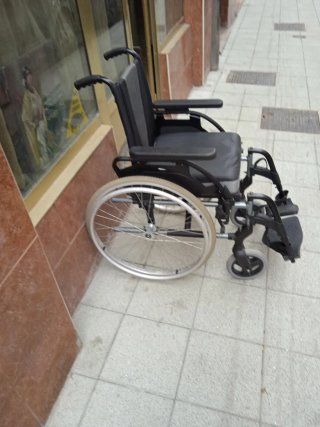 Silla de ruedas para discapacitados.