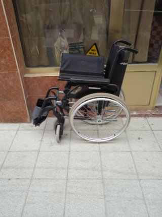 Silla de ruedas para discapacitados.