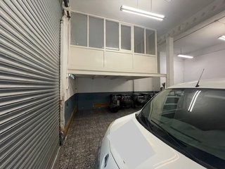 Local en venta en rentabilidad La Salut, Badalona