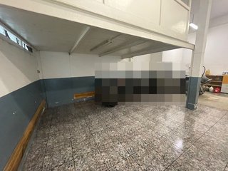 Local en venta en rentabilidad La Salut, Badalona