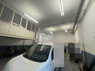 Local en venta en rentabilidad La Salut, Badalona
