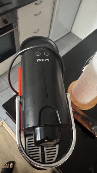 Cafetera Nespresso Roja