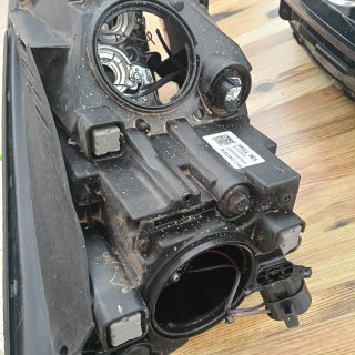 2 faros Hyundai i30,,,rotos