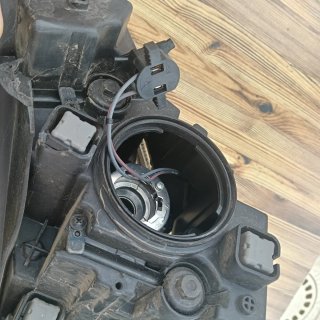 2 faros Hyundai i30,,,rotos