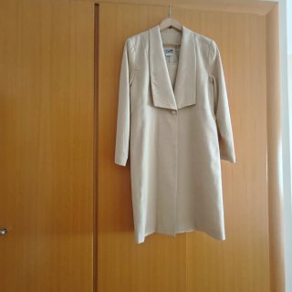 Traje de ceremonia mujer beige