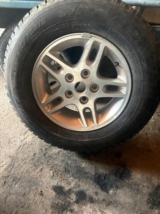 Llanta Jeep Grand Cherokee WJ 225/75R16