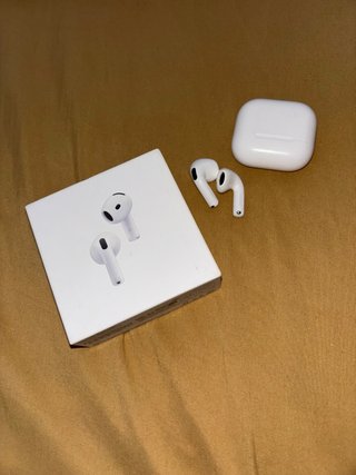AirPods 4 con Cancelación de Ruido