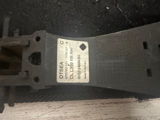 Cerradura Puerta Trasera Derecha y Maneta
