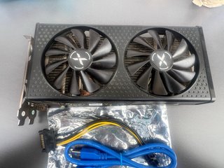 Tarjeta Gráfica XFX SPEEDSTER SWFT 210 AMD Radeon