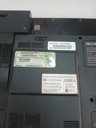 Portatile Acer Aspire 3000 si accende.