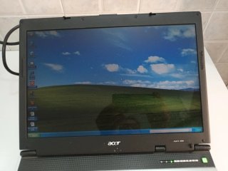 Portatile Acer Aspire 3000 si accende.