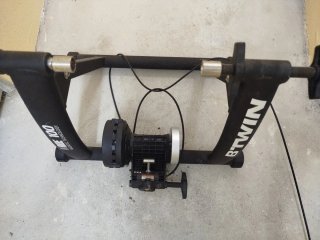 Rodillo de entrenamiento Btwin Inride 100