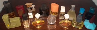 Lote de 440 miniaturas de perfumes