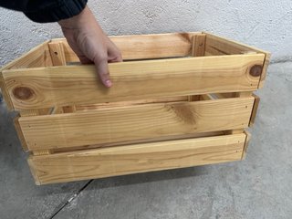 Caja de madera Ikea
